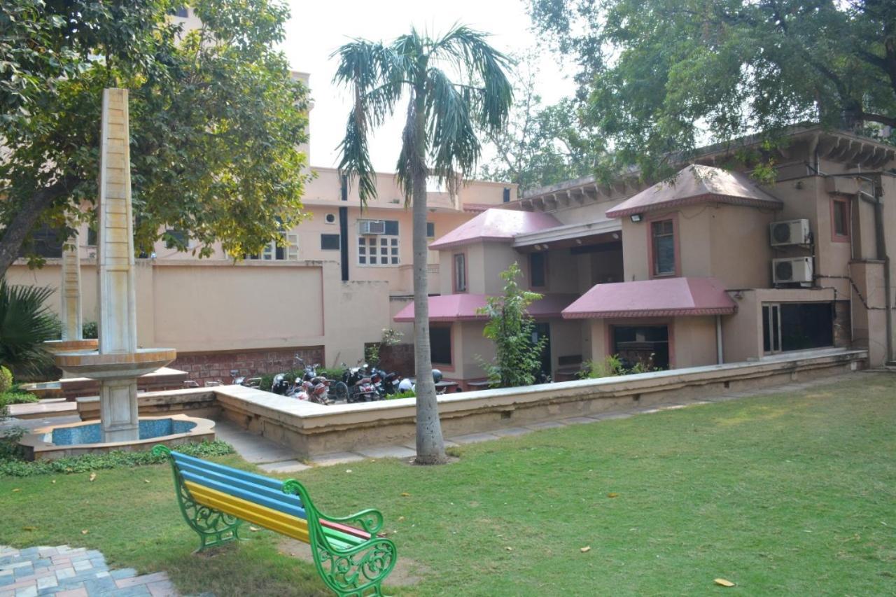 Ananda Krishna Van Vrindāvan Exterior photo