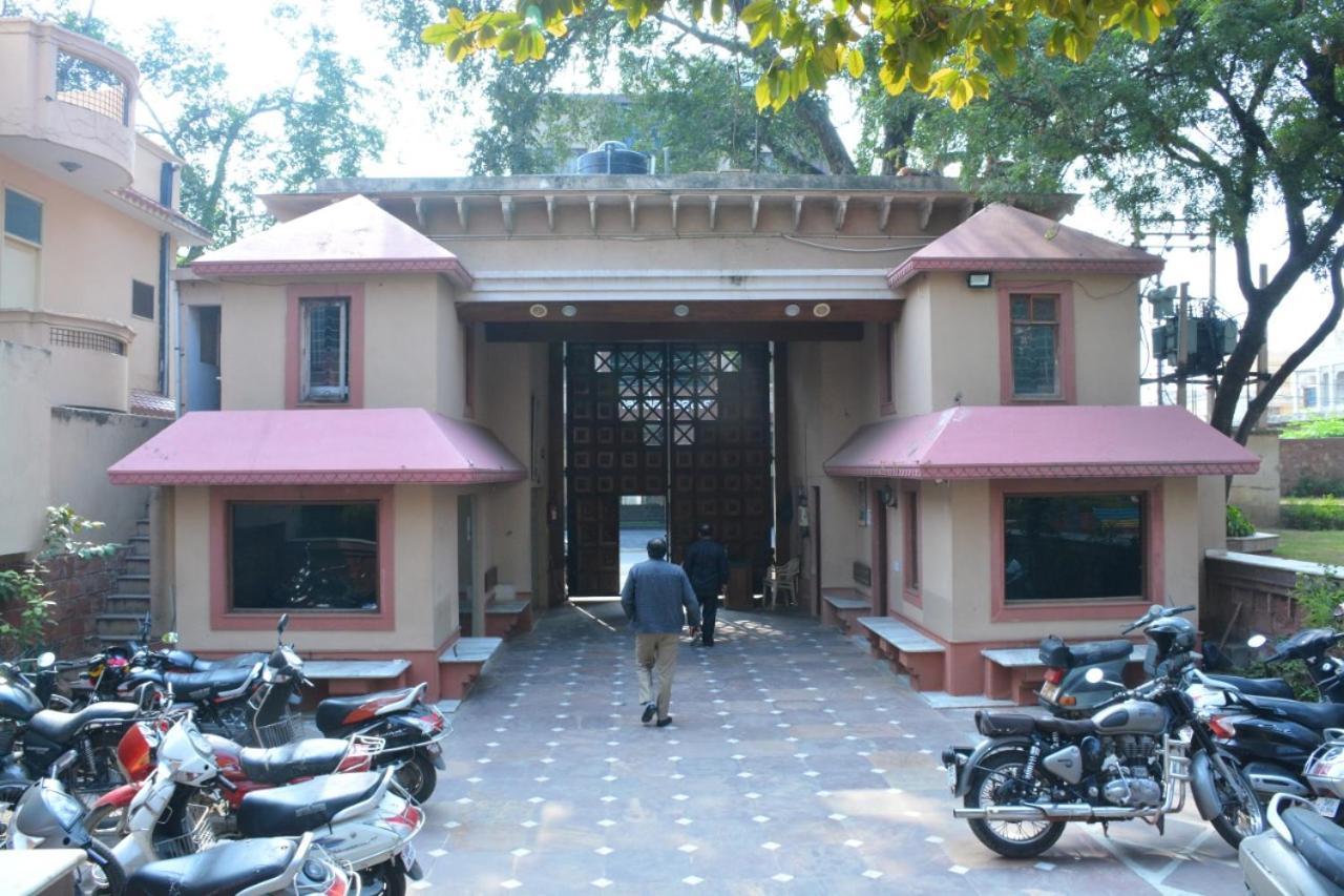 Ananda Krishna Van Vrindāvan Exterior photo